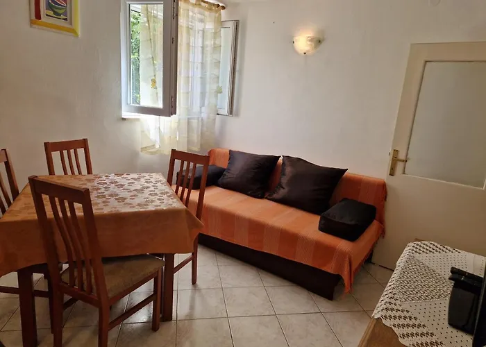 Luka & Sara Appartement *