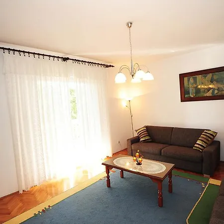 Luka & Sara Apartment