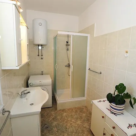 Διαμέρισμα Luka & Sara